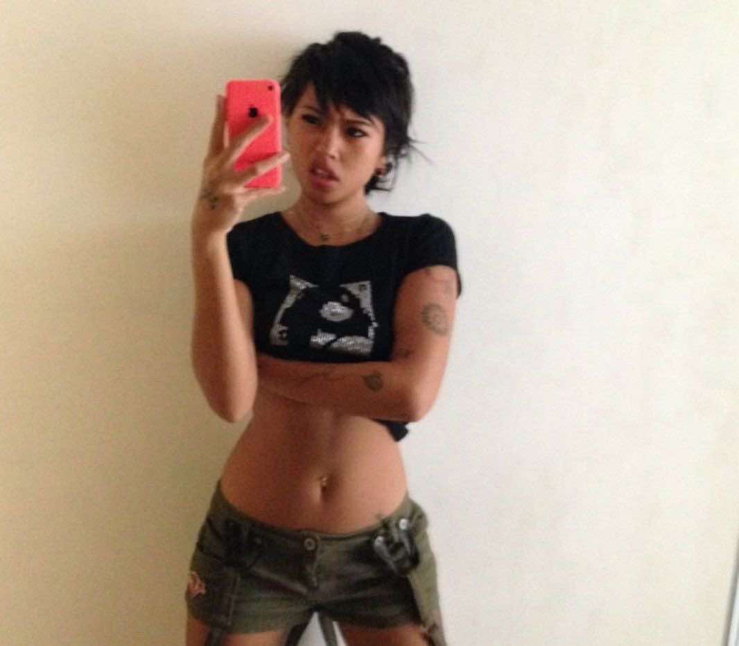@⃟