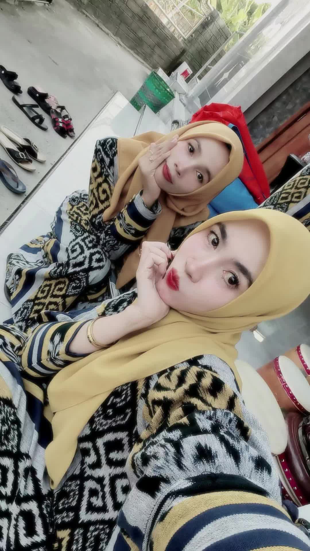@&reg; R &reg;