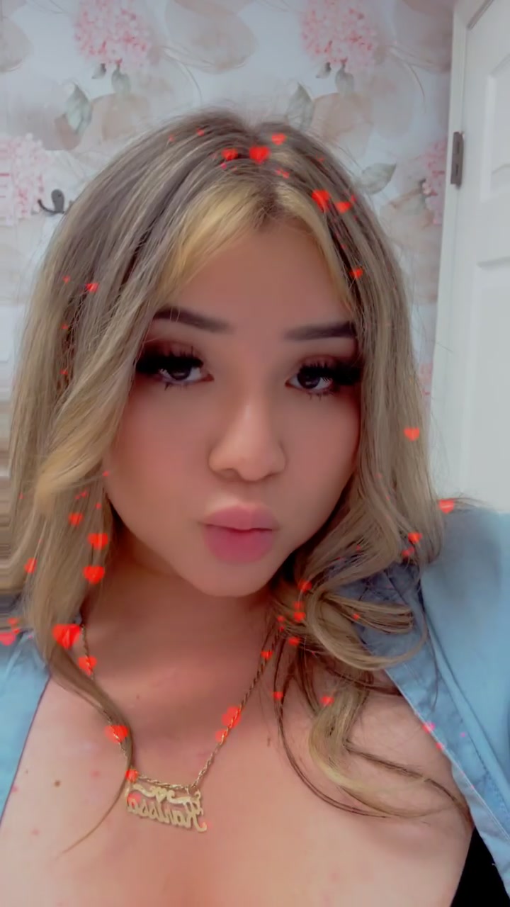 @Karissa Rivera ๐ธ๐ป๐ฌ๐น