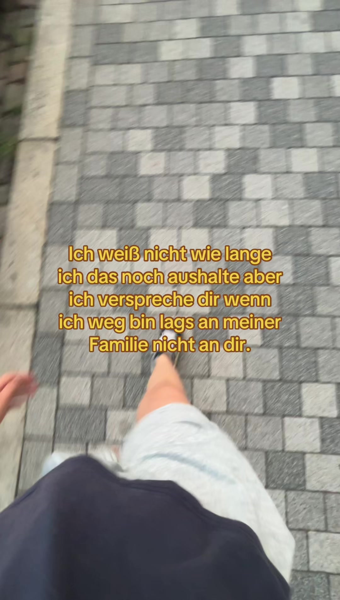 @🤷🏼&zwj;♀️