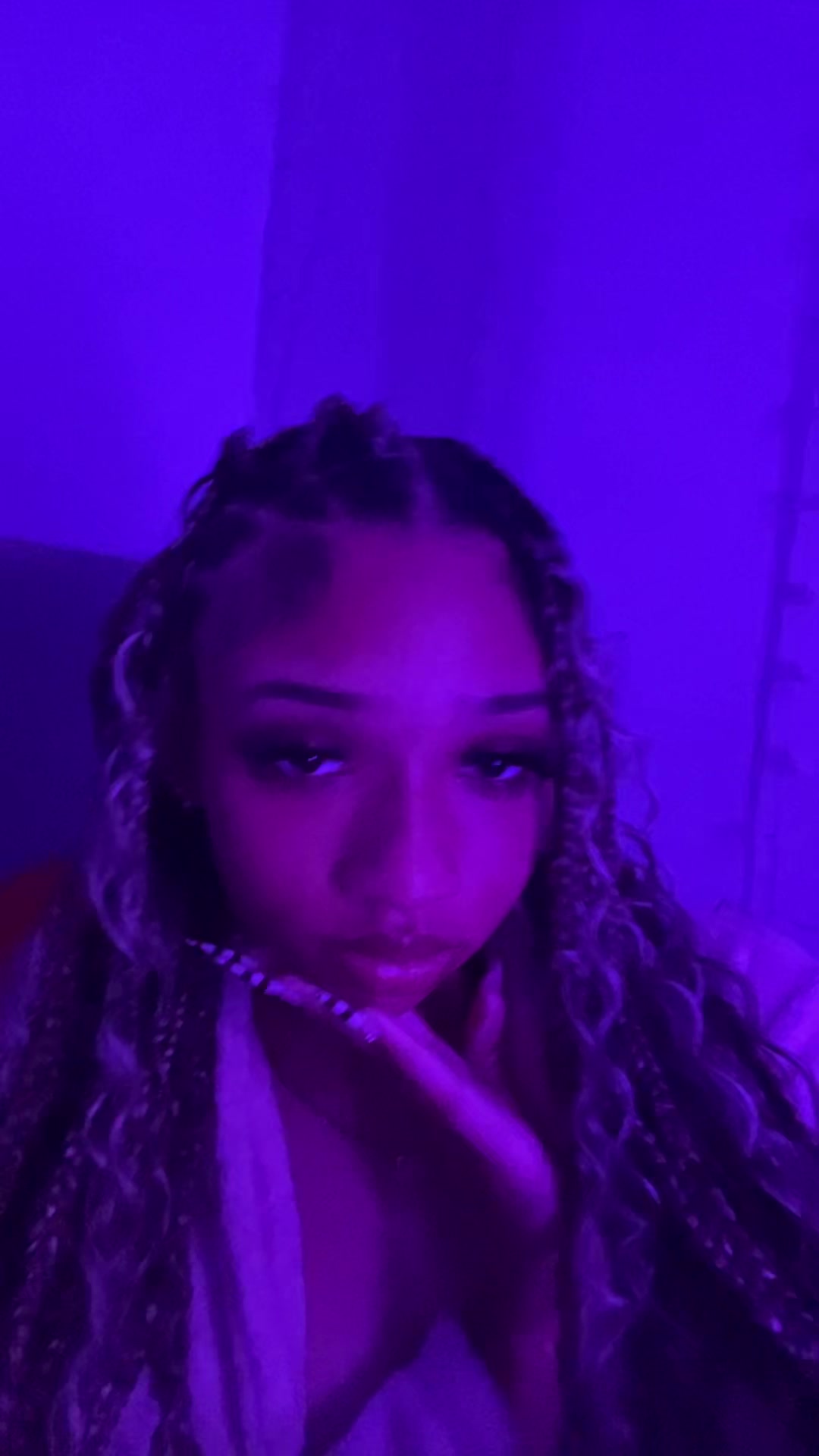 @thatgirlwthedimples