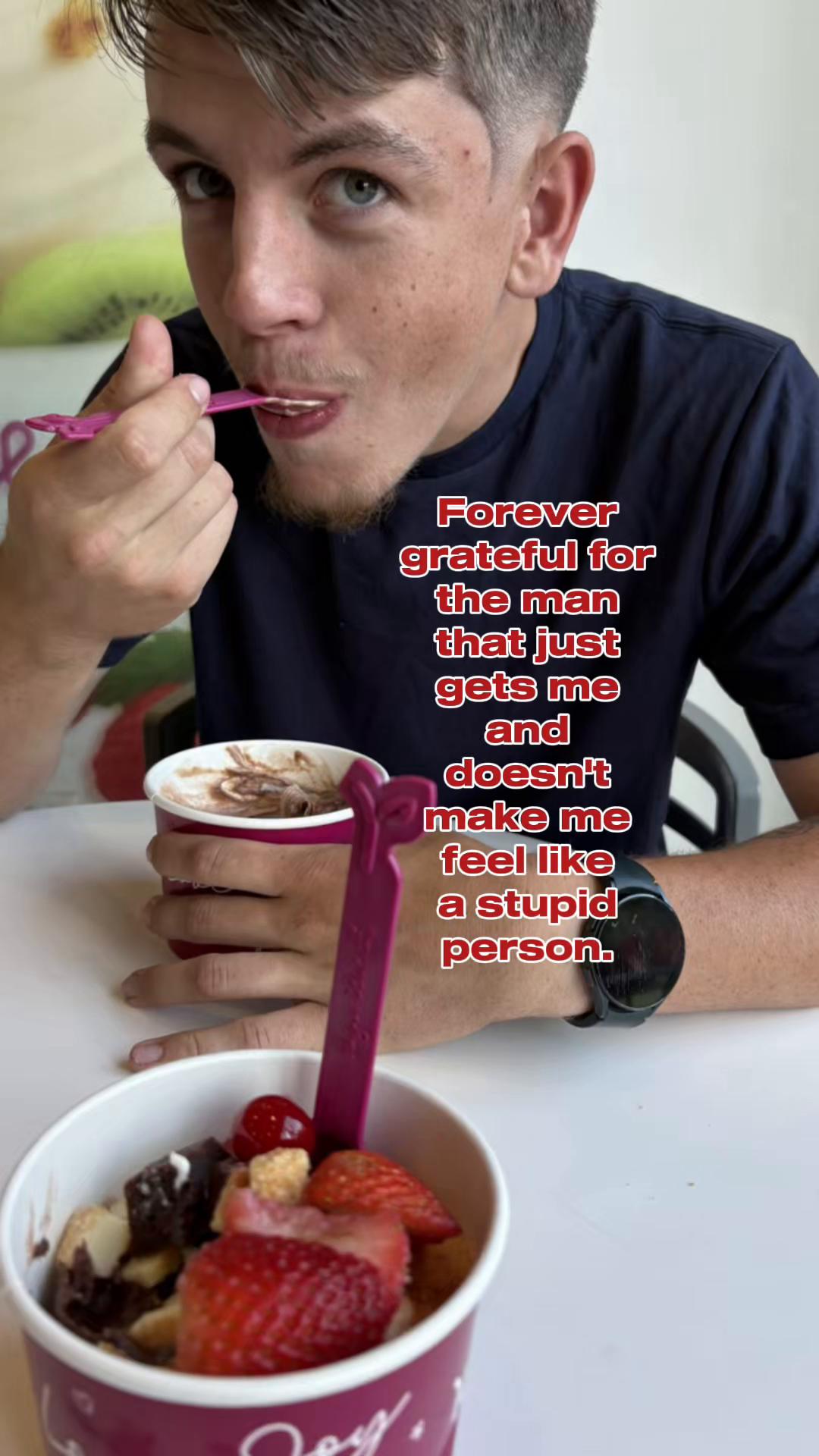 @hollie_costello
