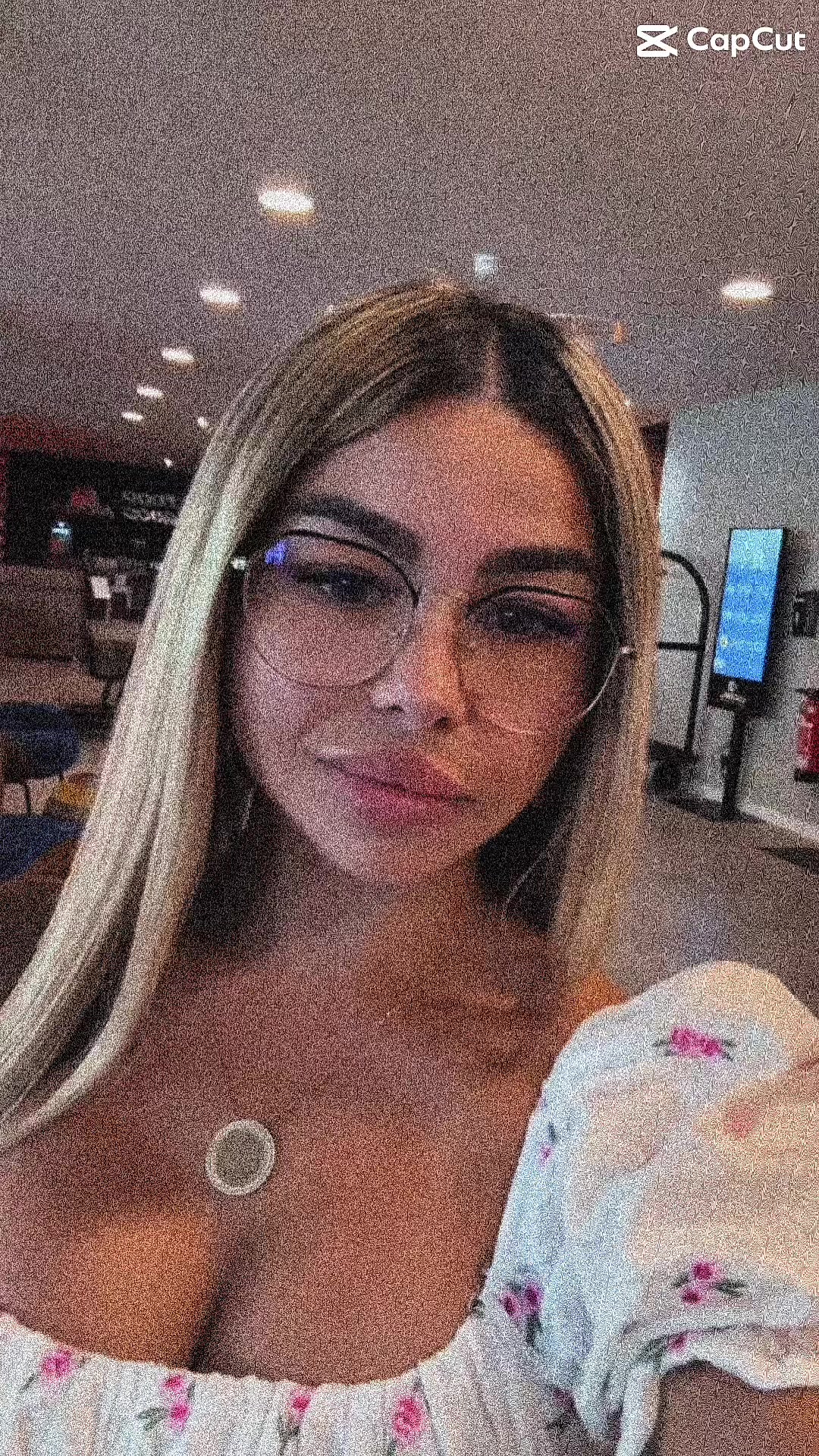 @Loredana Lry