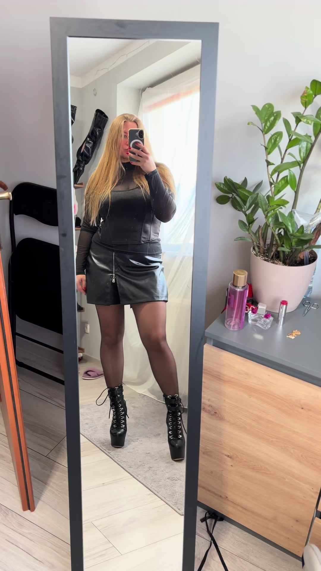@Jess Foxx
