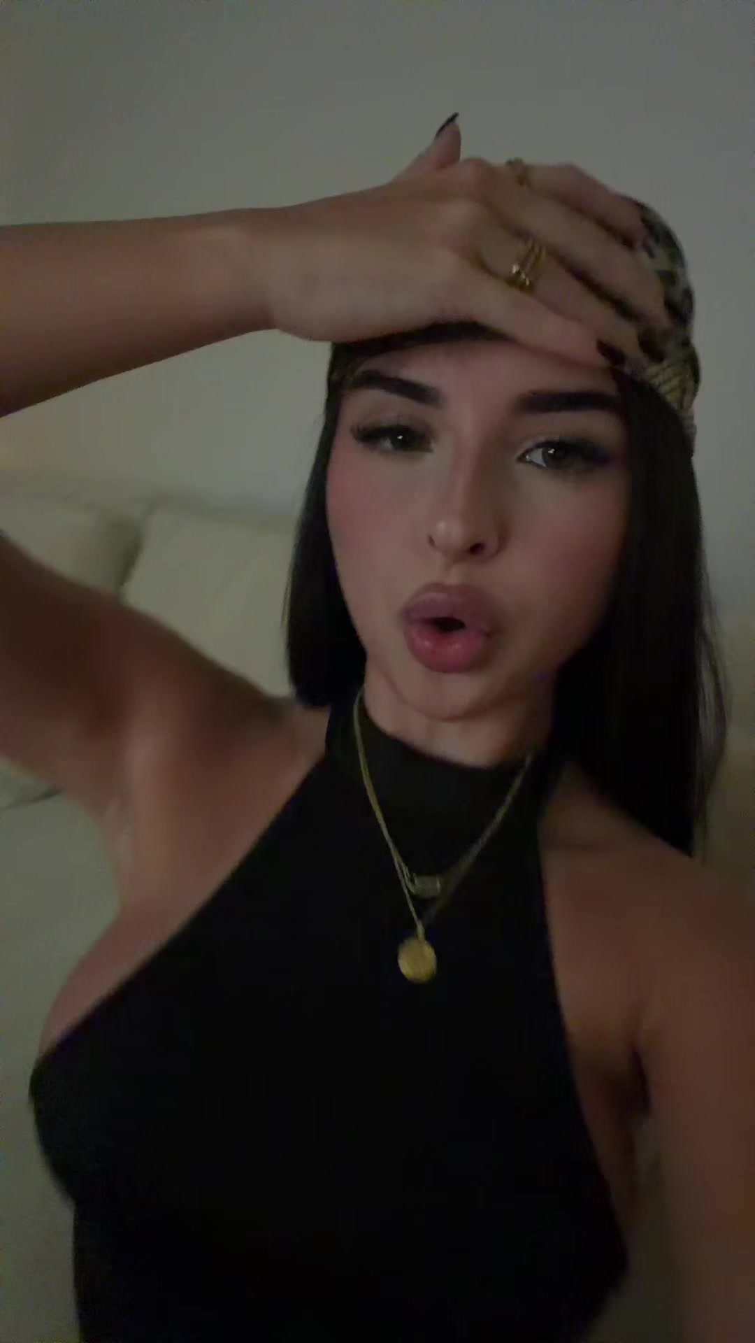 @vickyguez