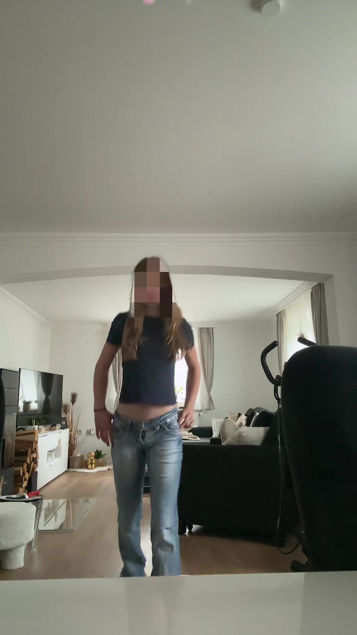 @𝐸𝑙𝑙𝑎