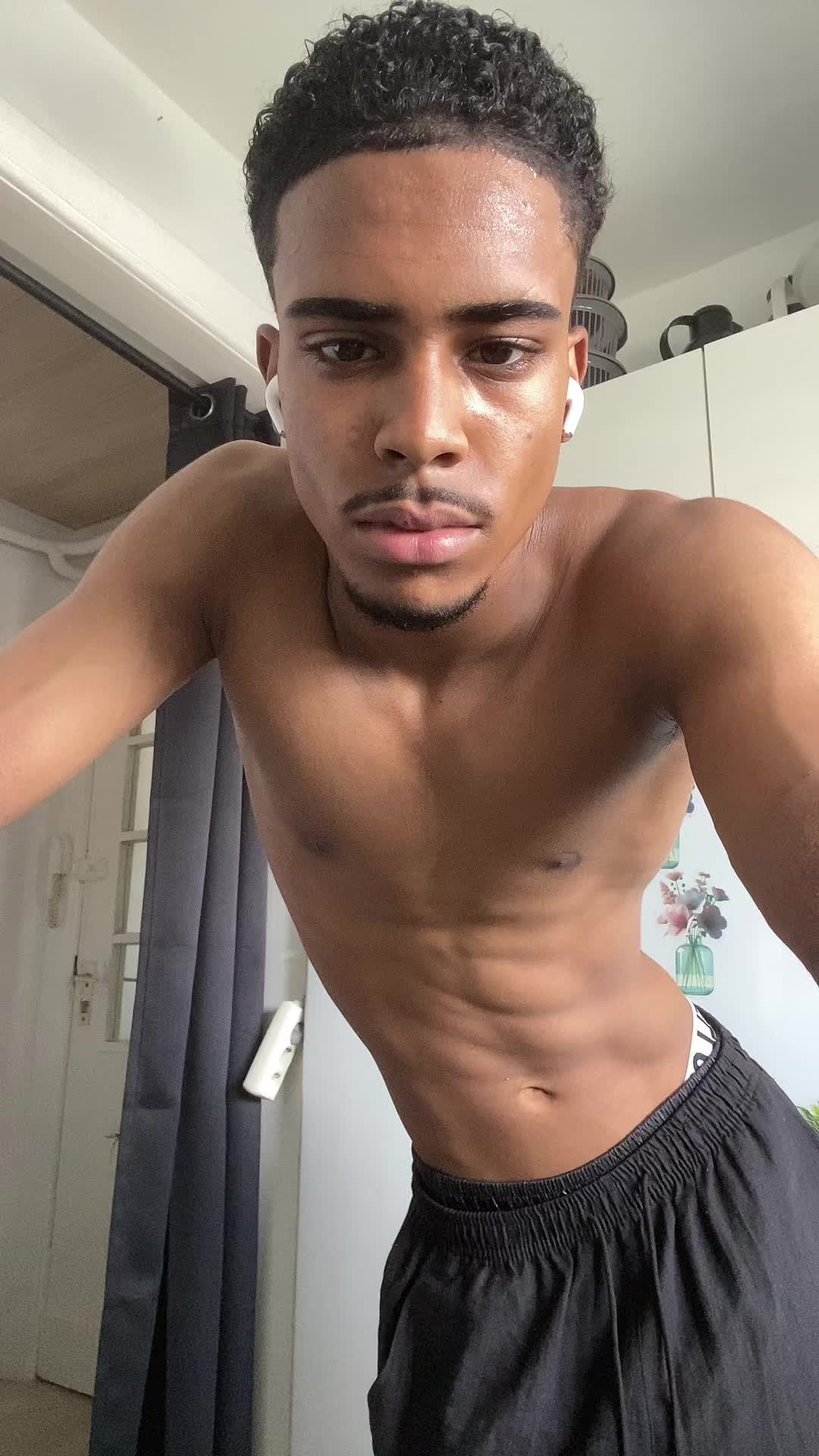 @Jay Fernandéz🇩🇴
