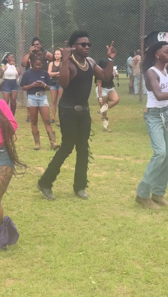 @PartyMan Marri🐴🤠