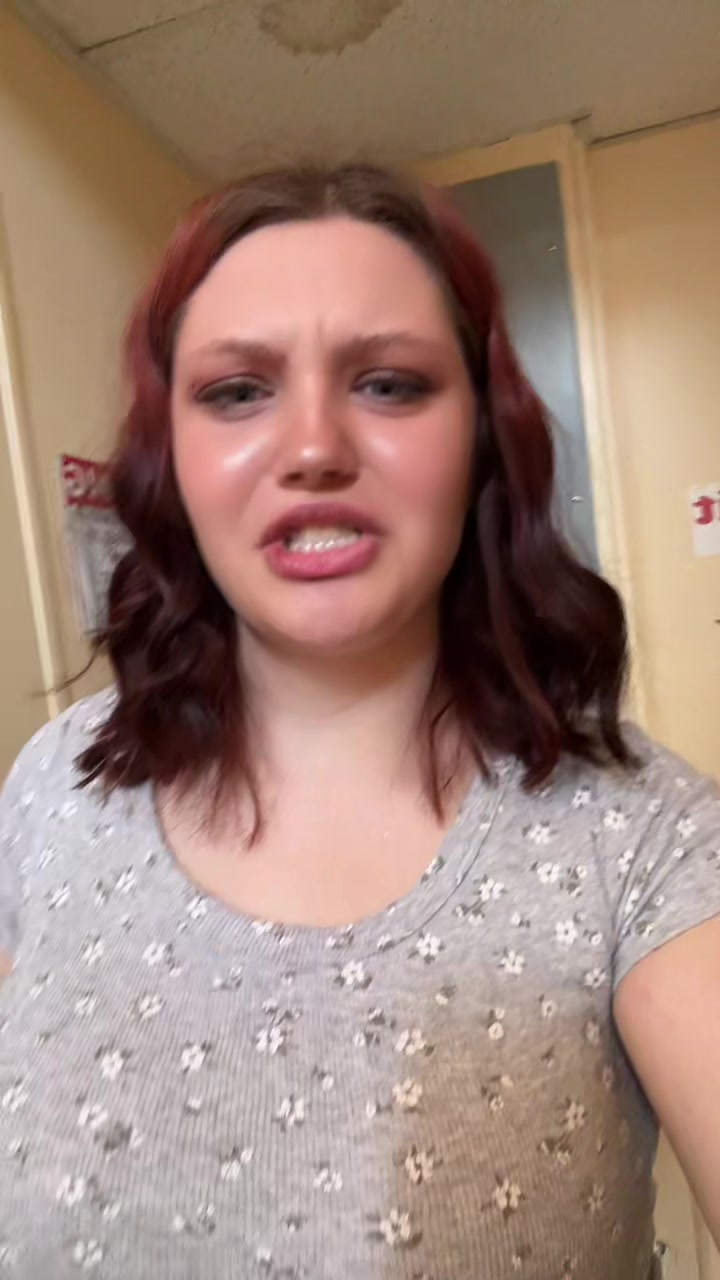 @nicole