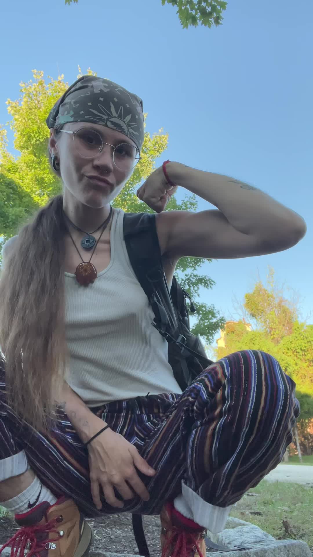@ca⛓️en