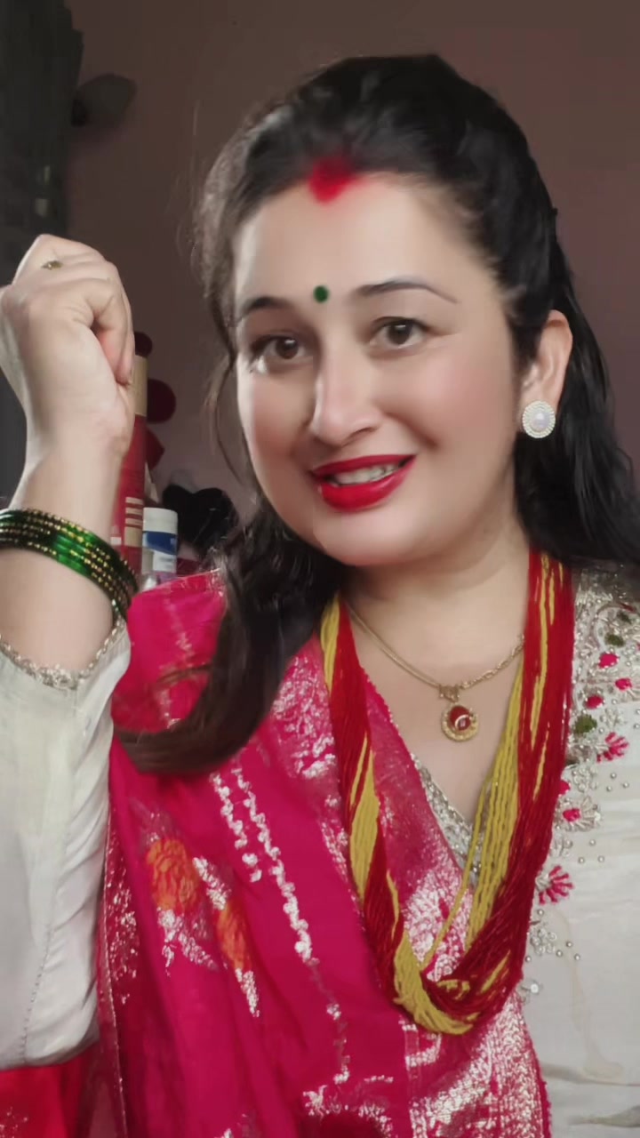 @अनुपमा पन्त