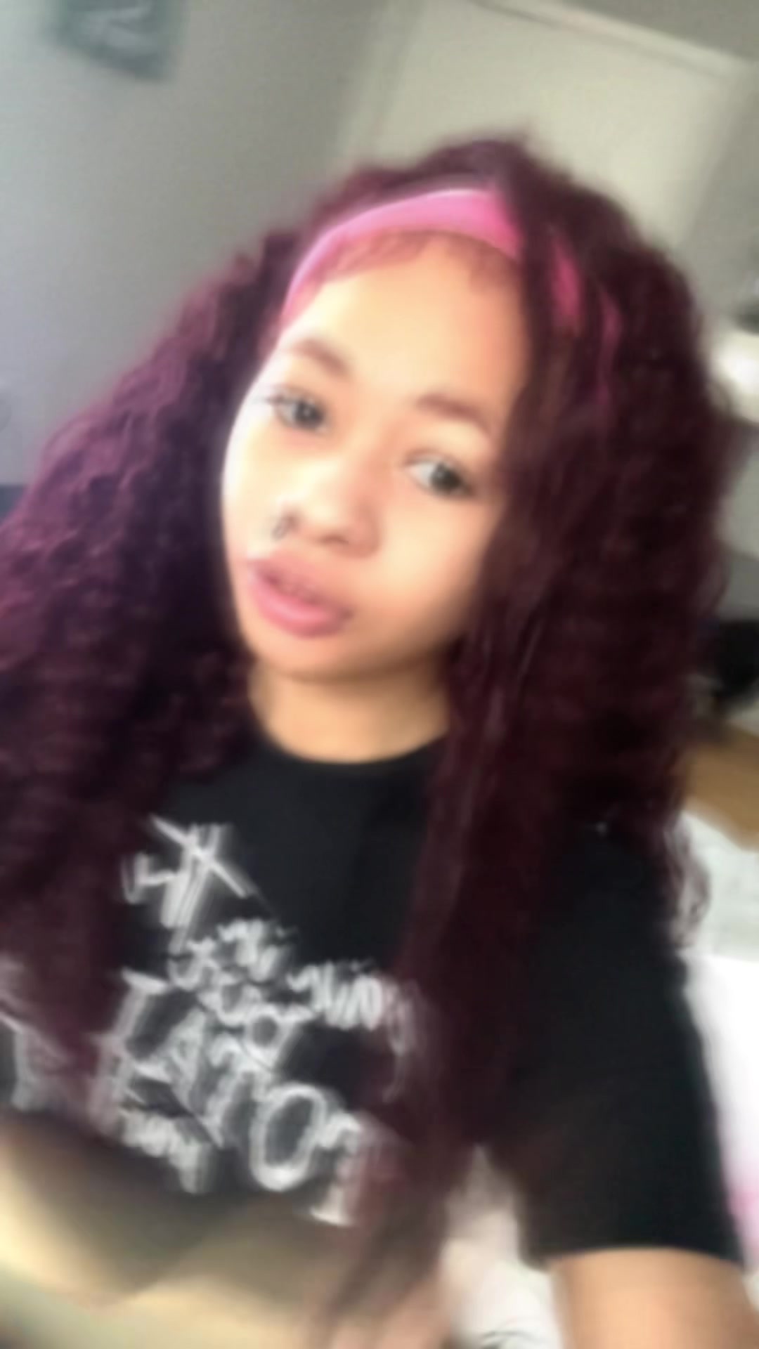 @yanababee🧟♀️.
