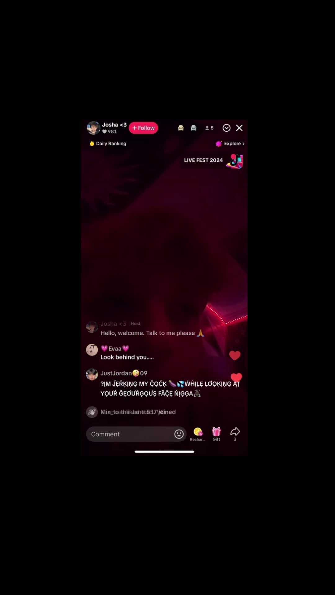@4eva_delusionall