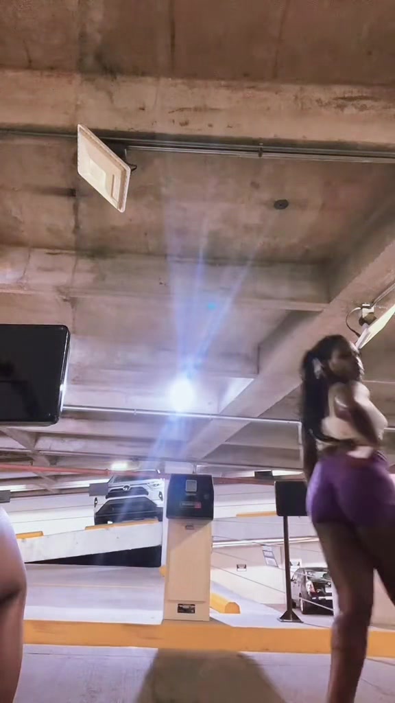 @Lyriibabii