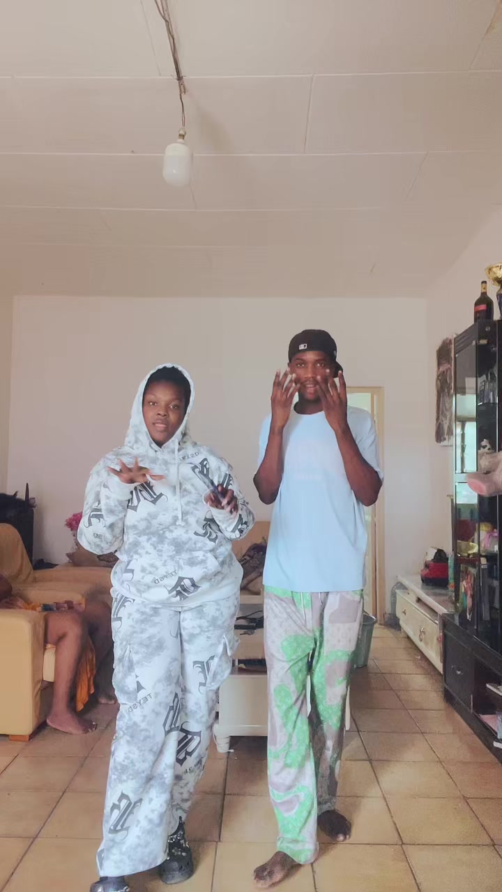 @꧁☬Eliegucci☬꧂🧿