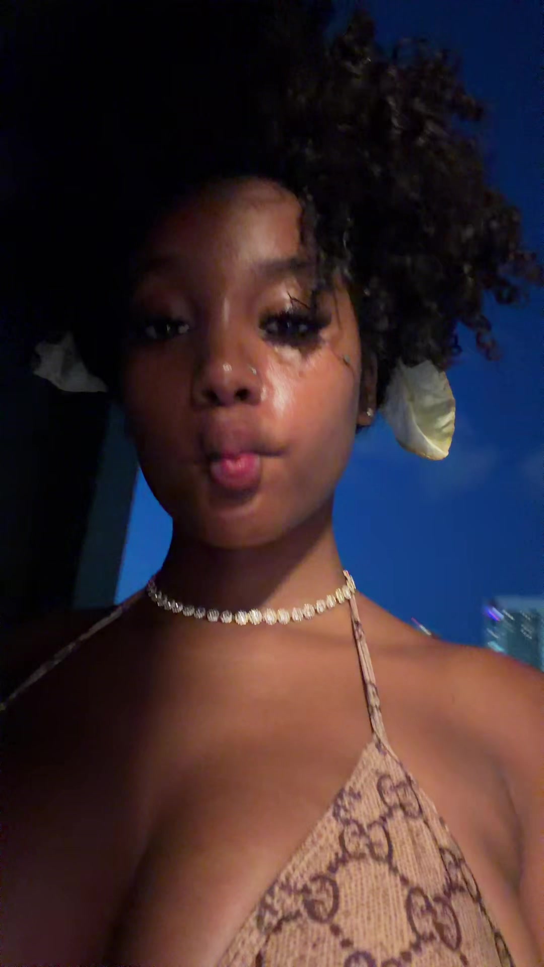 @whosmayabae