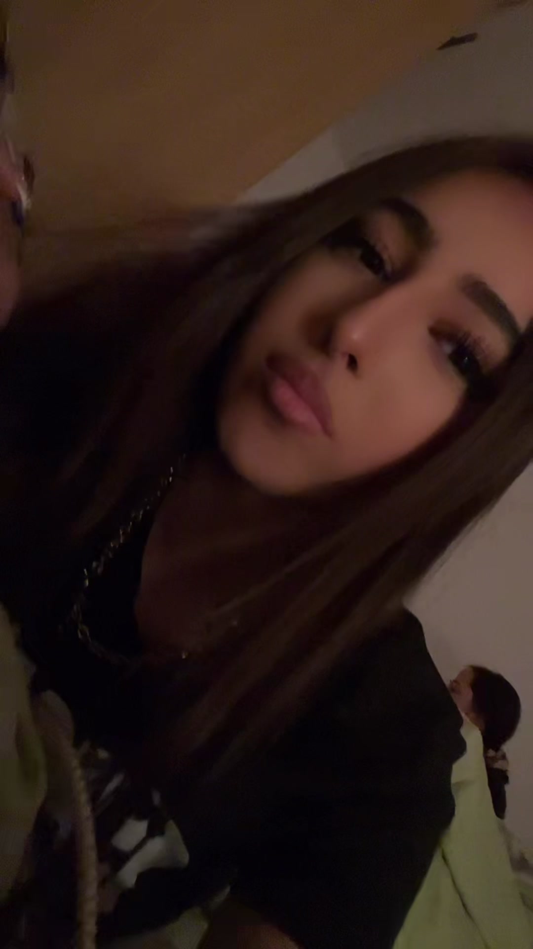 @J2q