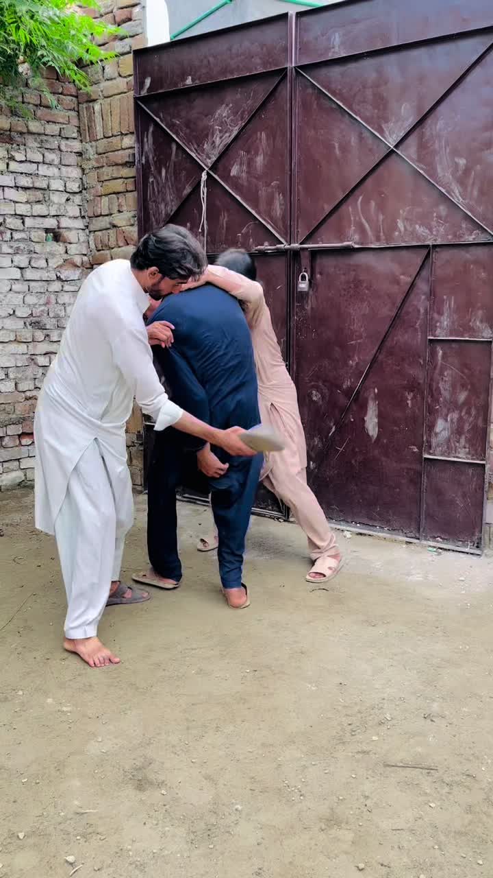 @hasnainshahi_27