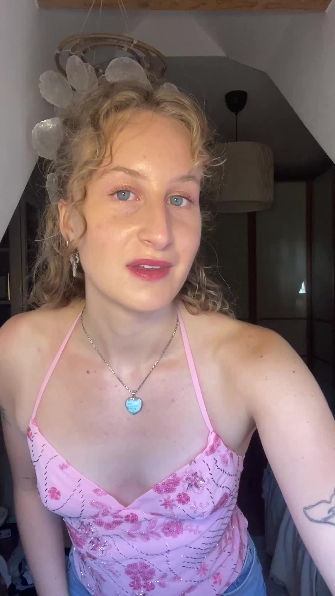 @Laura⭐️