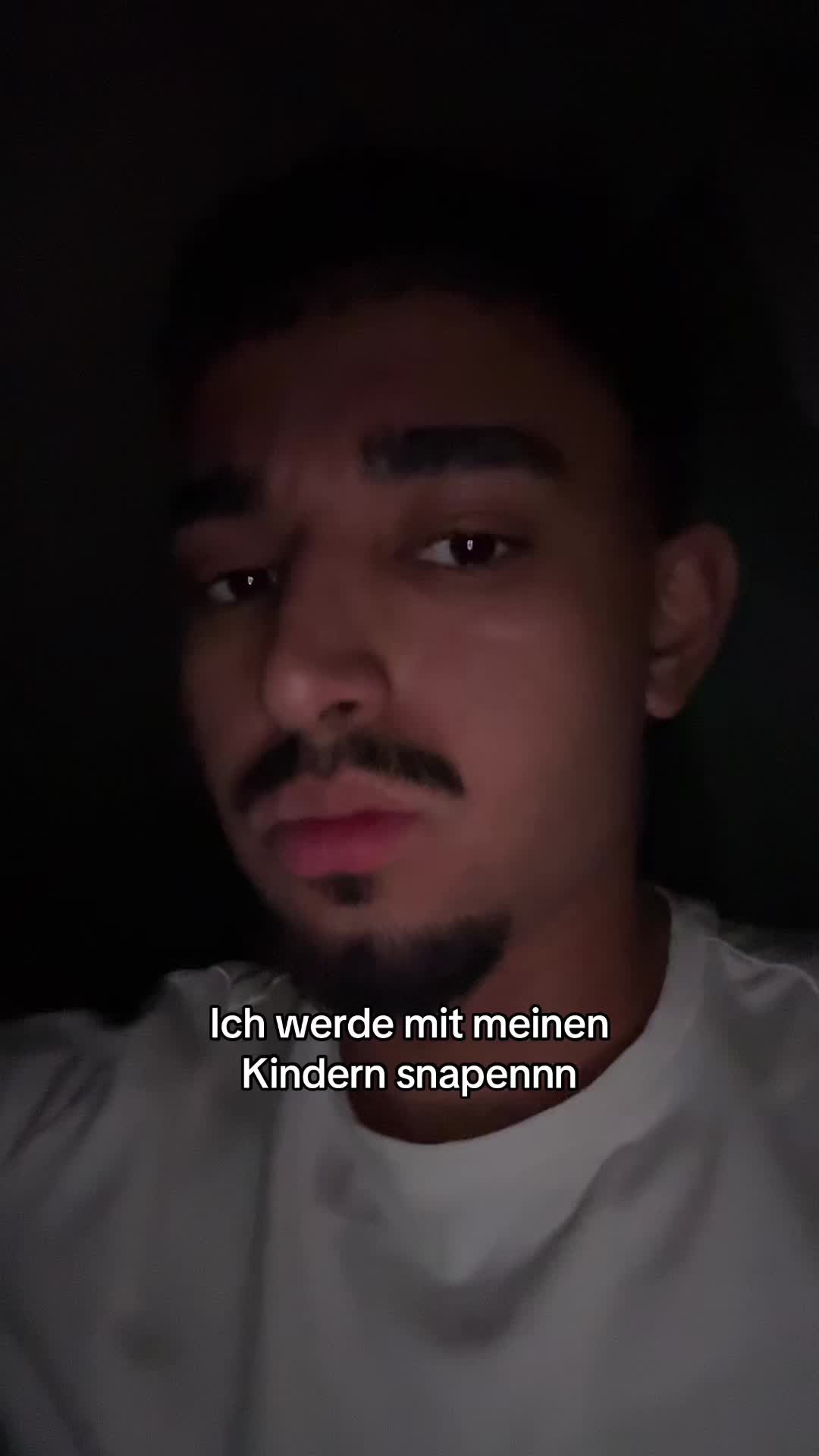 @E L I A S