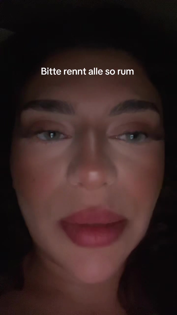 @MiraBks