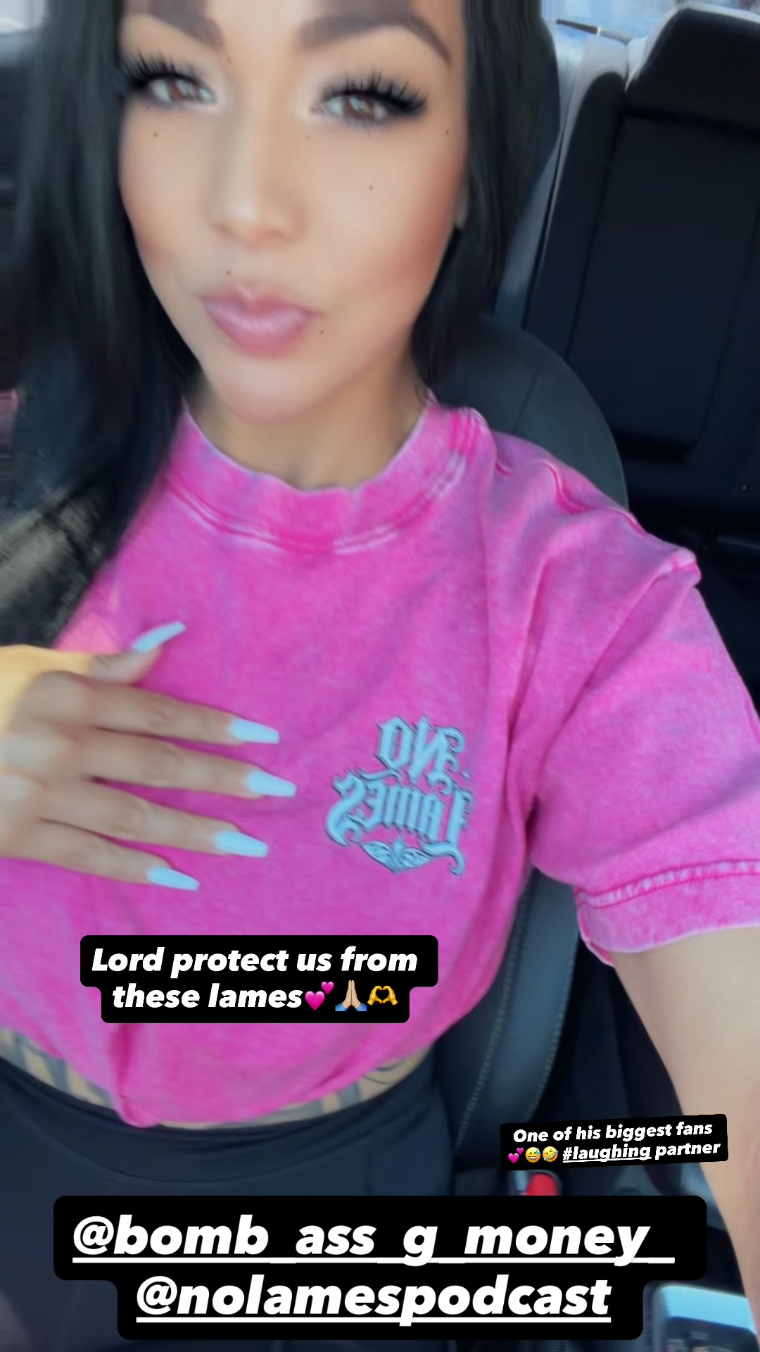 @Bella_B_
