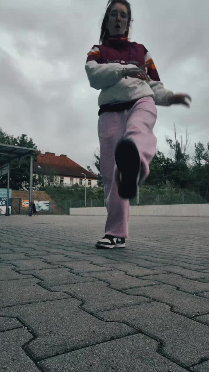 @caronzii.