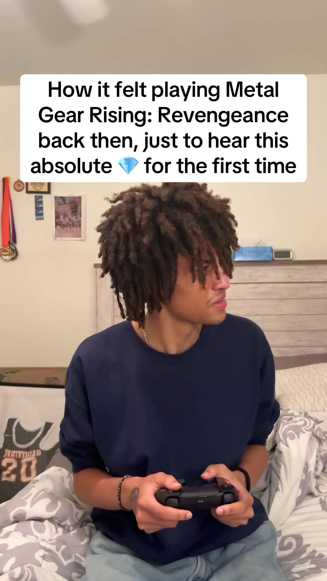@ITZZ$kovie