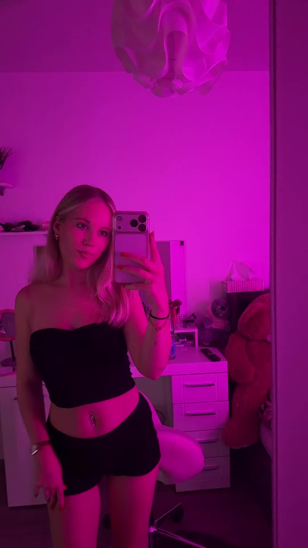 @larissa