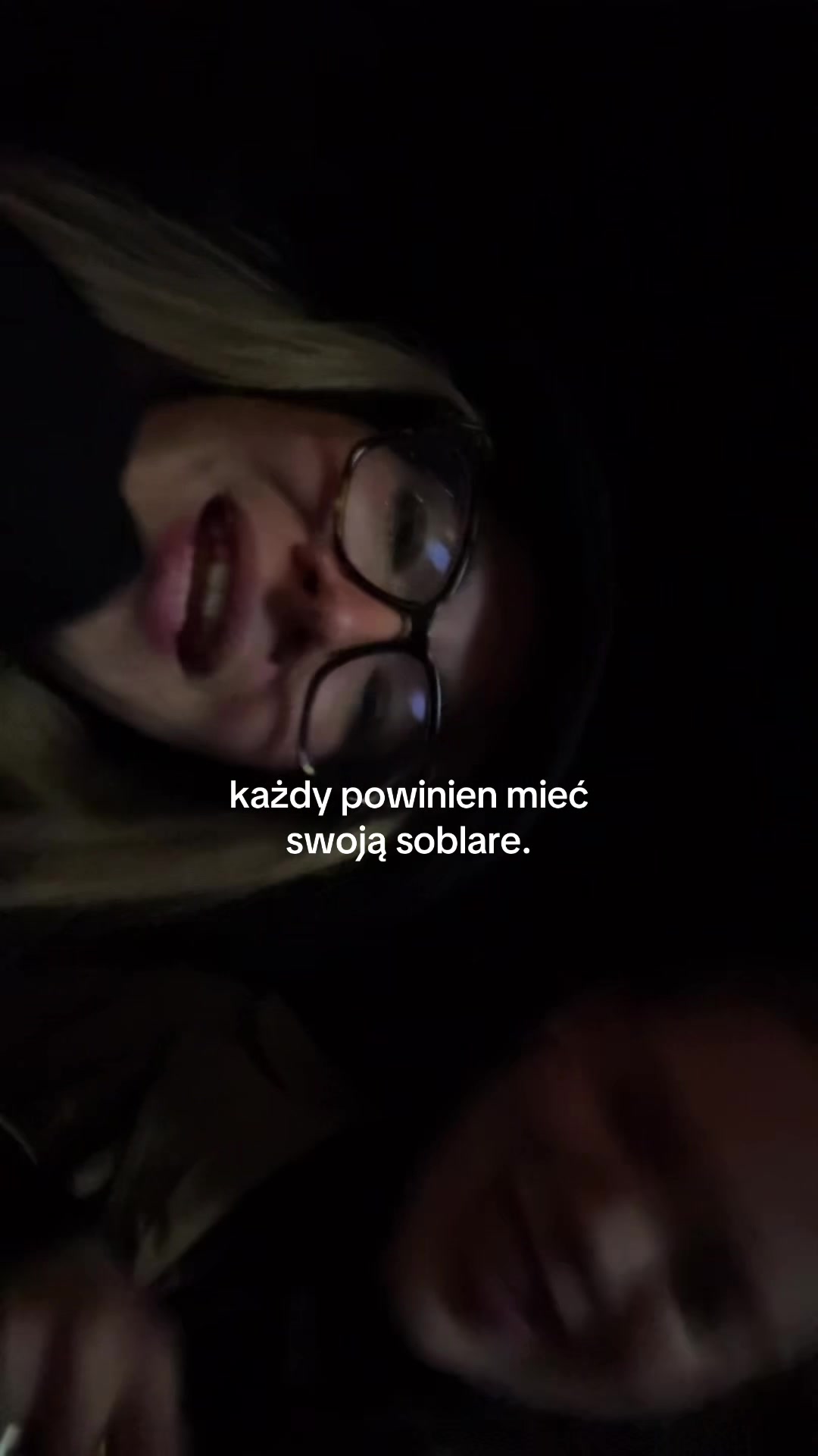 @em⋆˙⟡