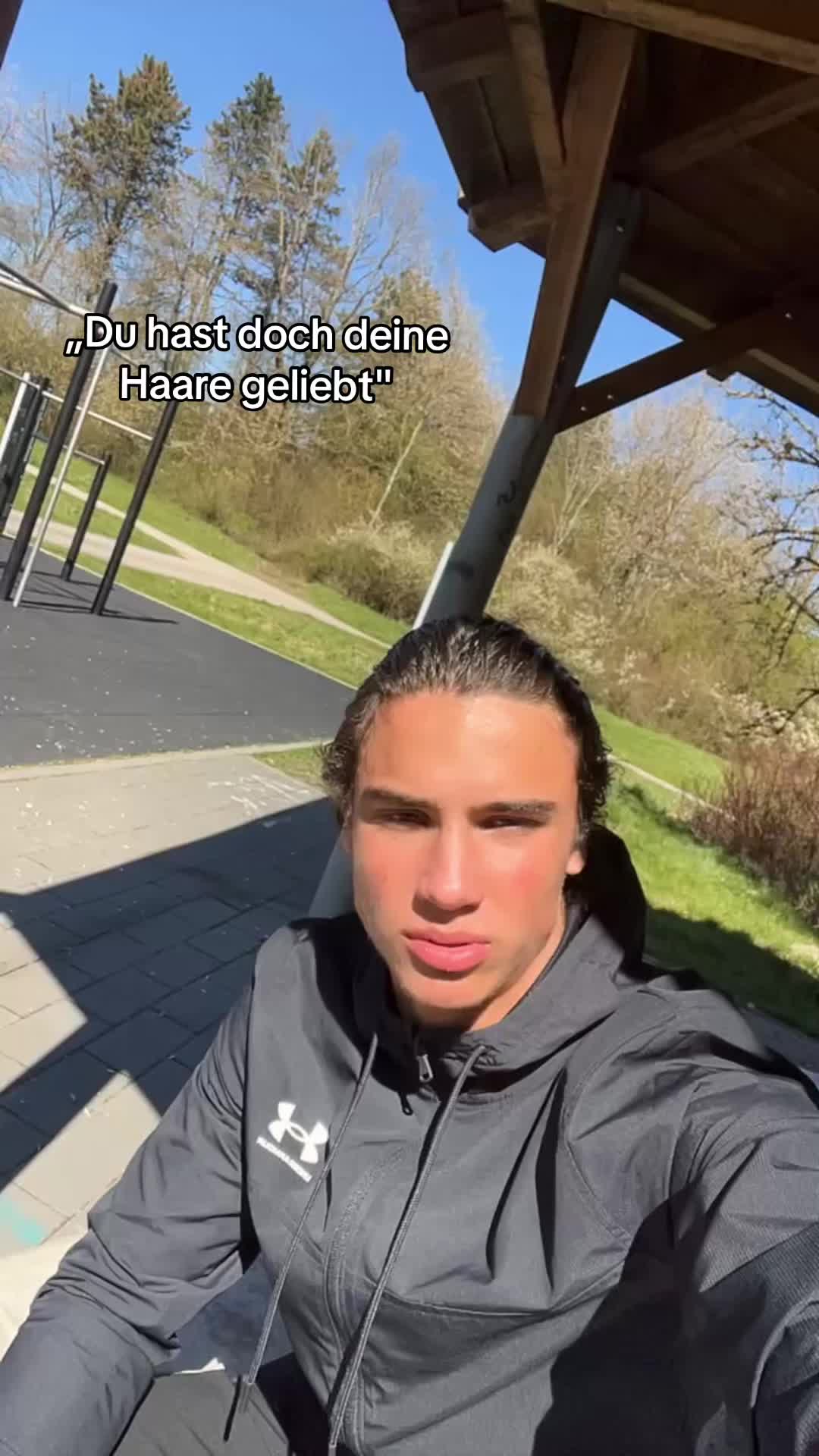 @Awkei