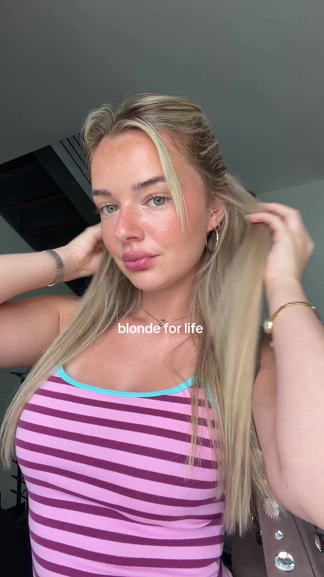 @Lara