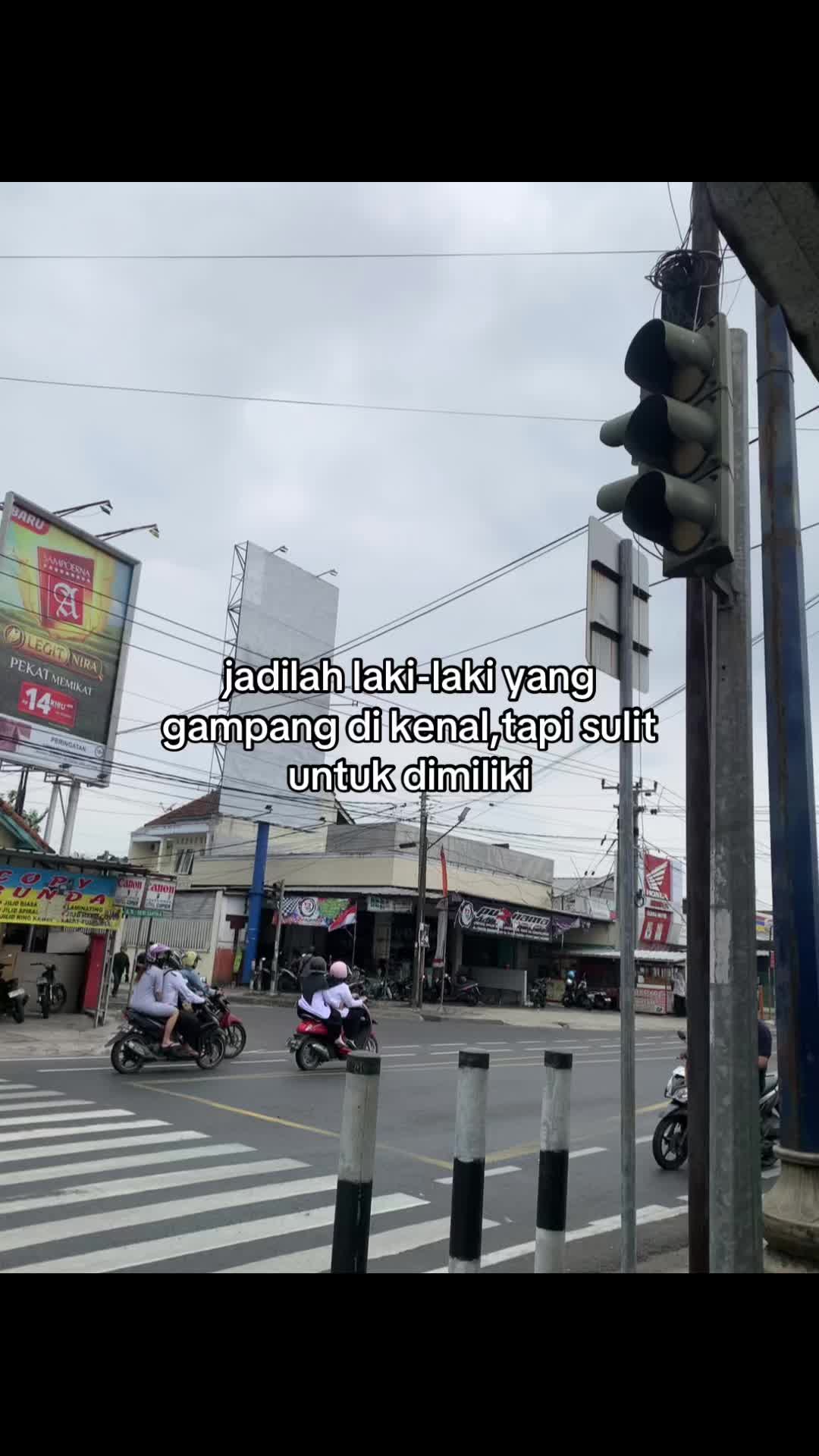 @๐ญ๐๐๐๐