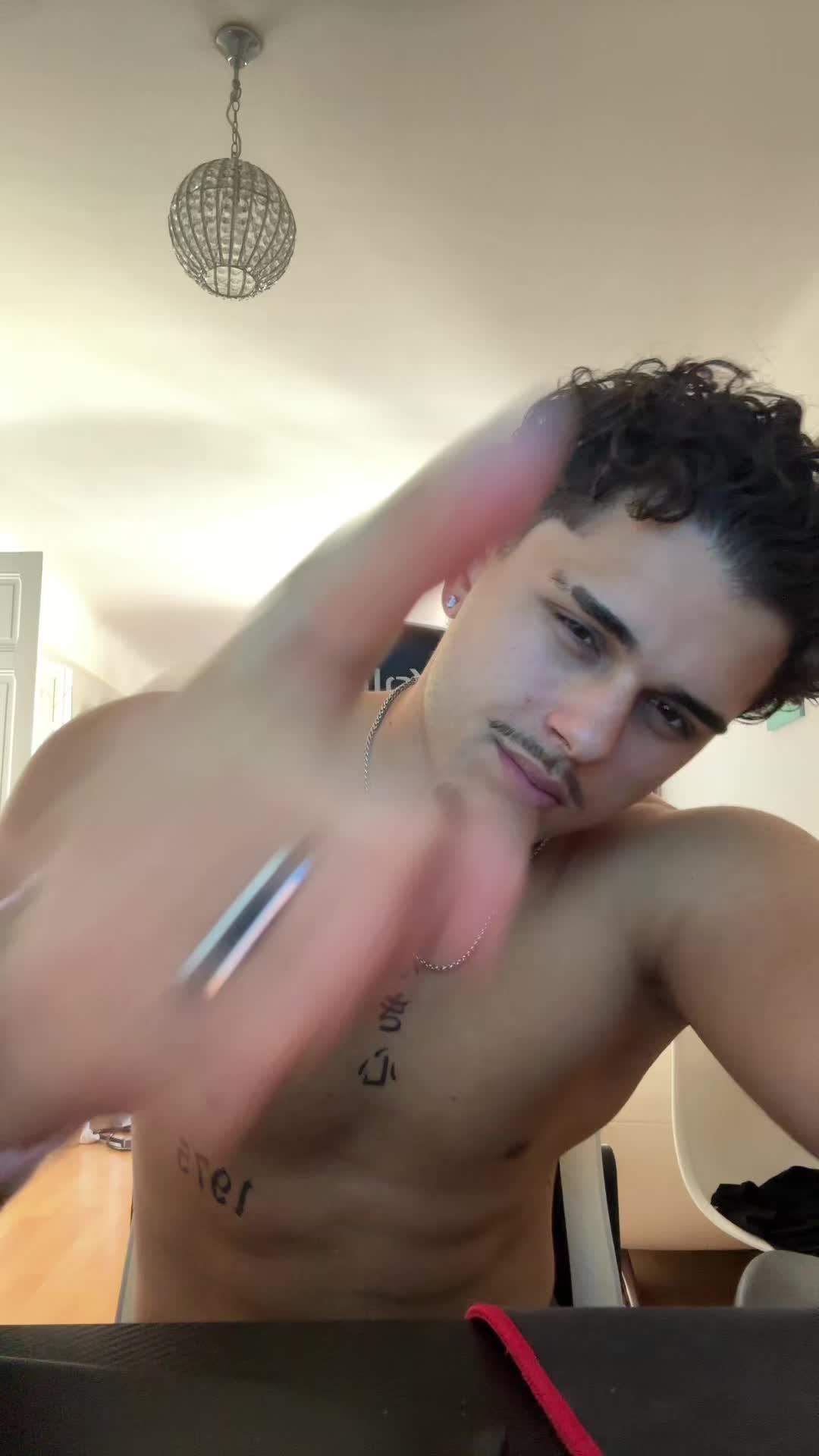 @Oscar