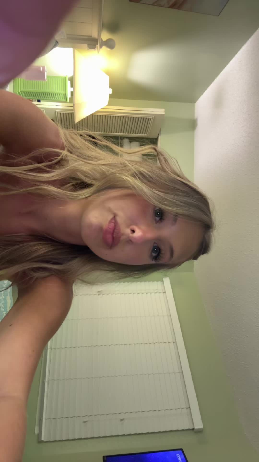 @ur.fav.mylah