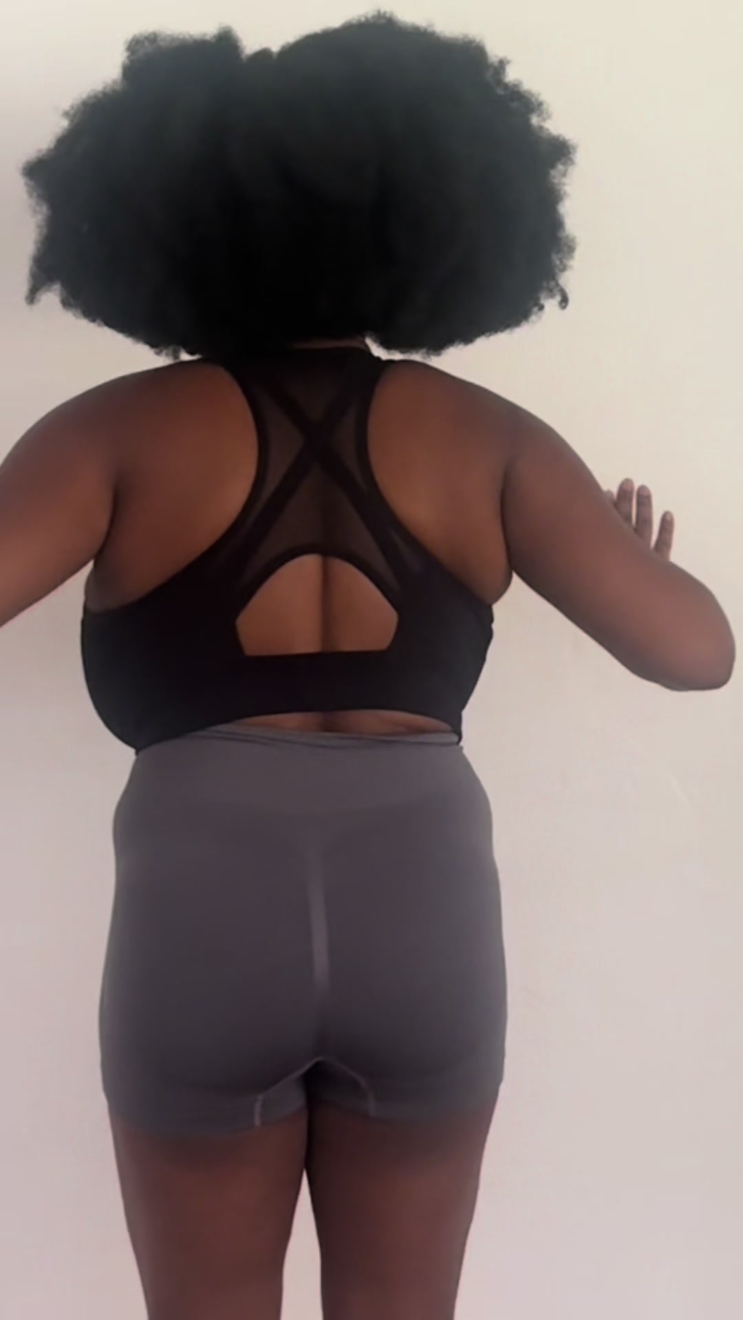 @muvadebbee
