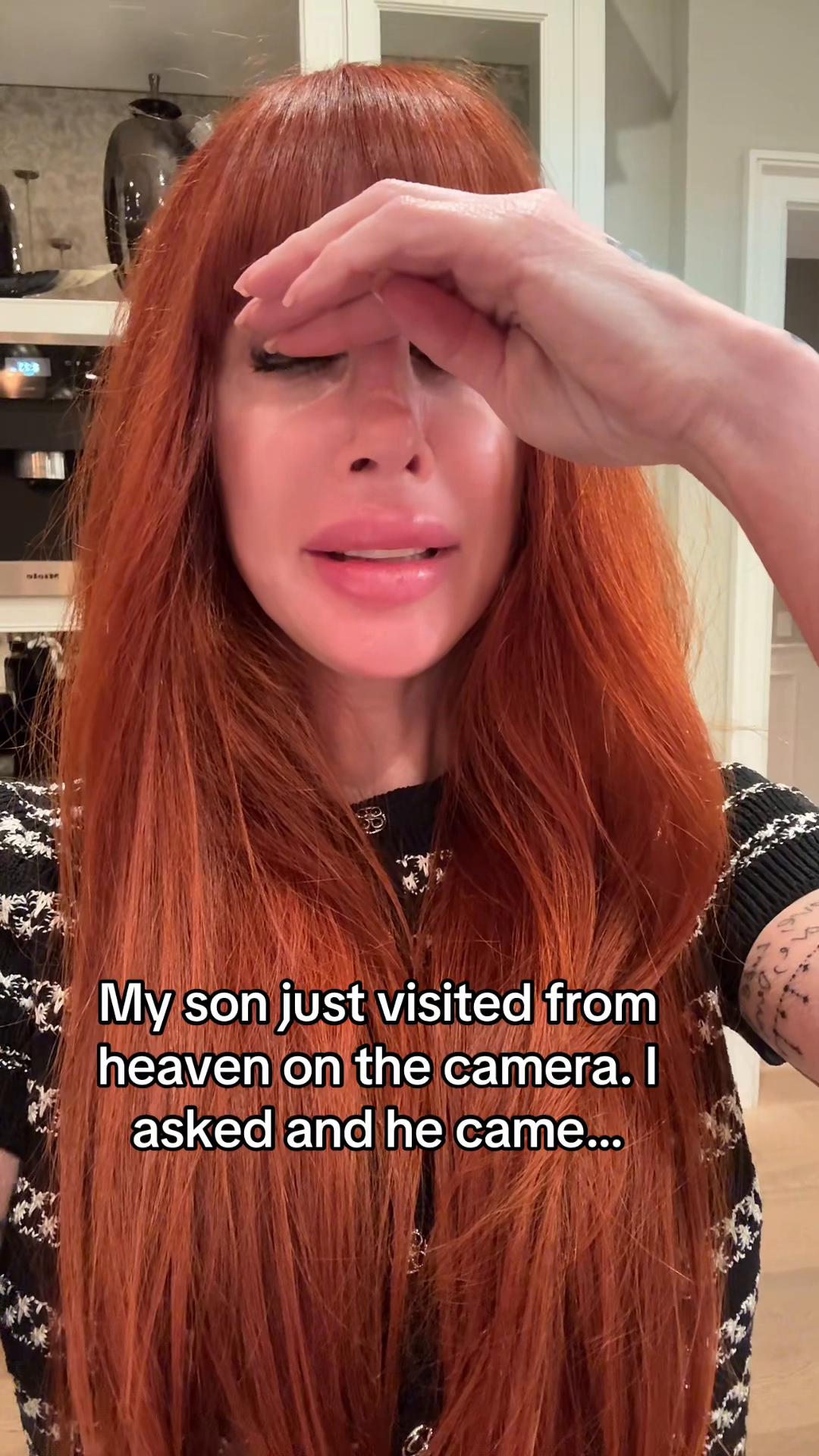 @Lizyred1