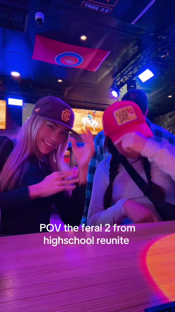 @Lo ⚡️