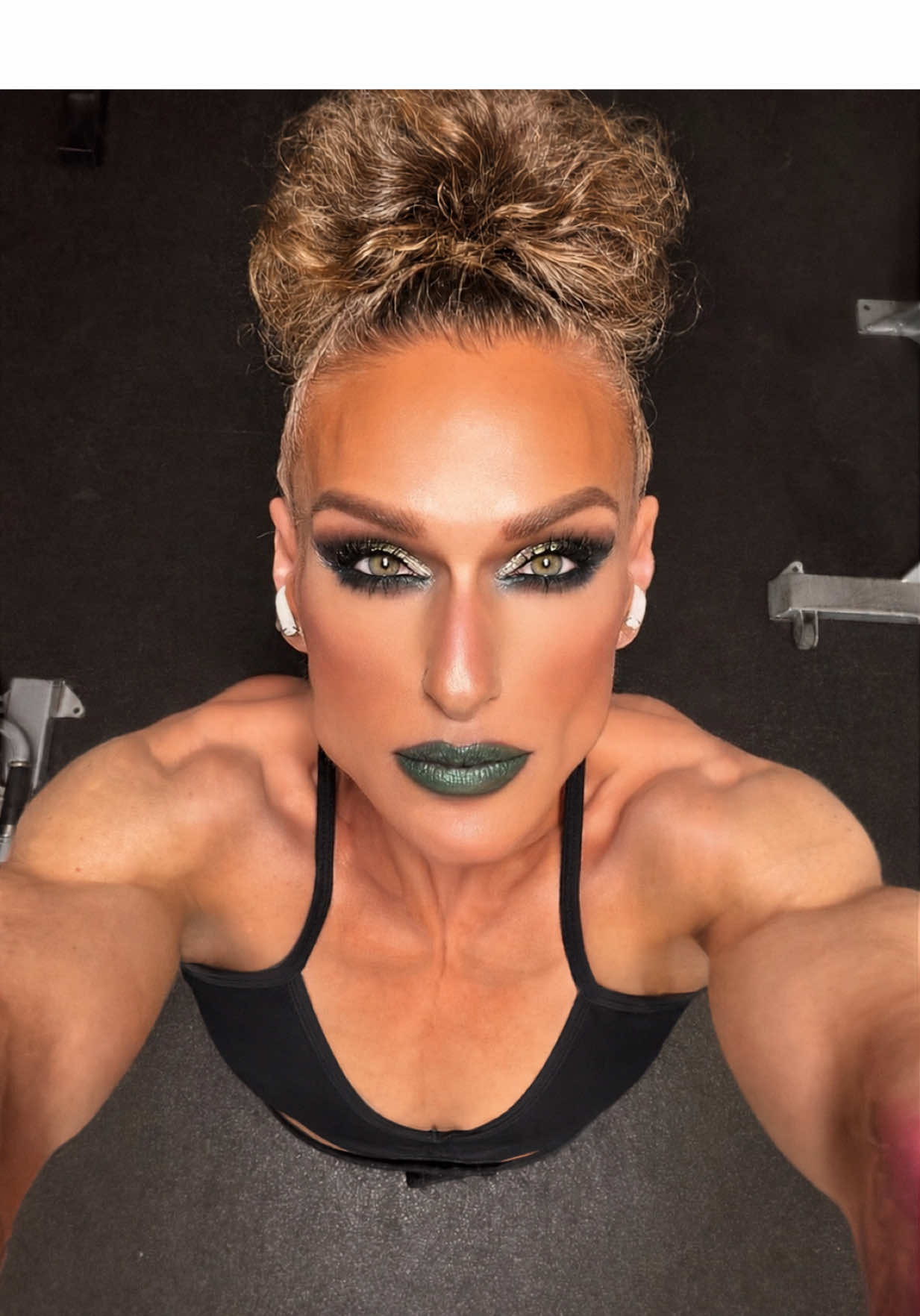 @IG:@natalieraewolfe_ifbbwppro
