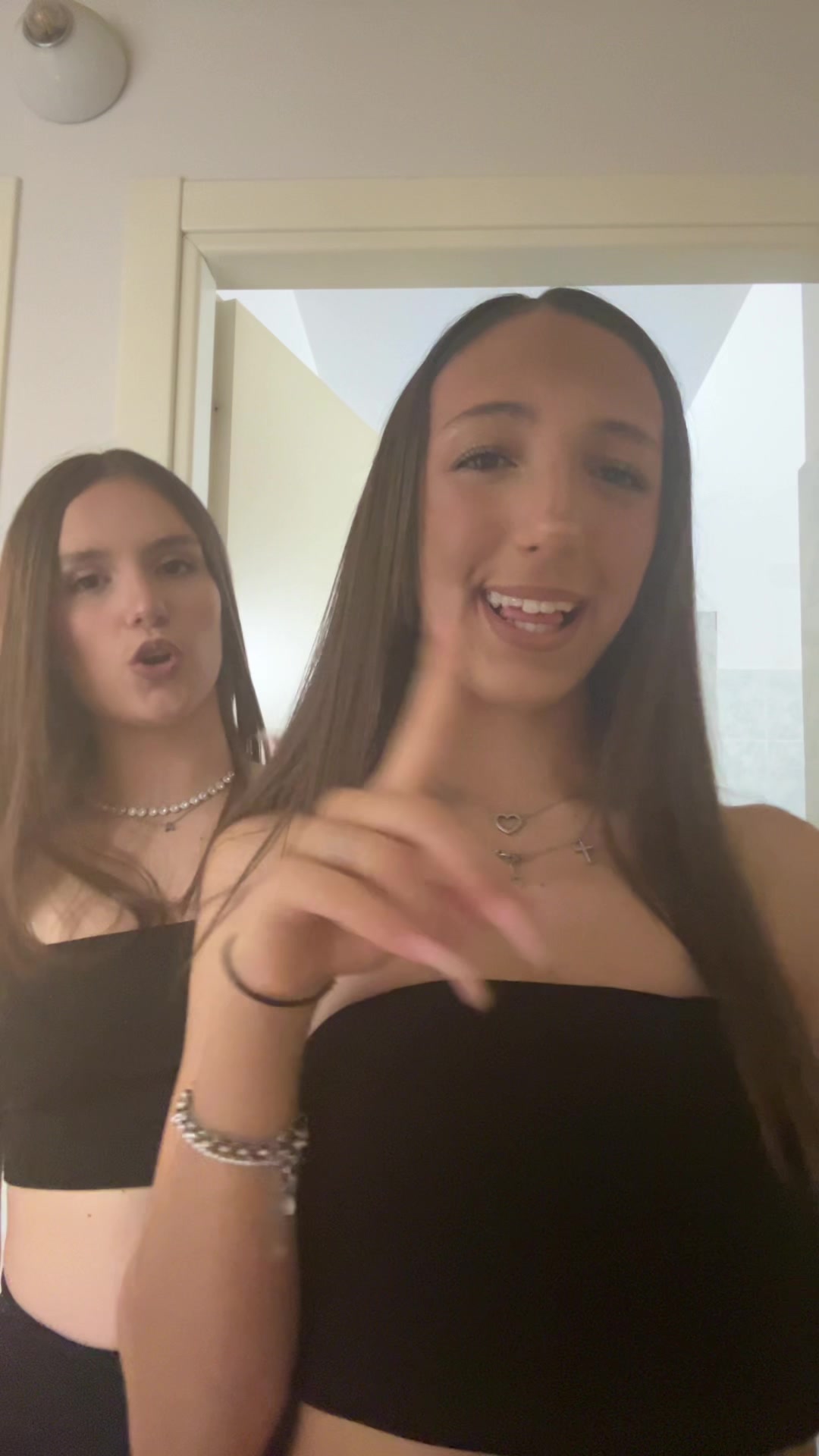 @sophi.anna.ade
