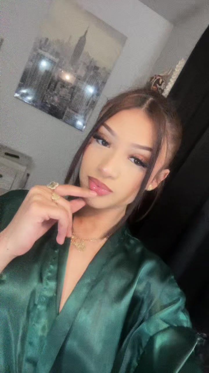 @Aislinn_rg
