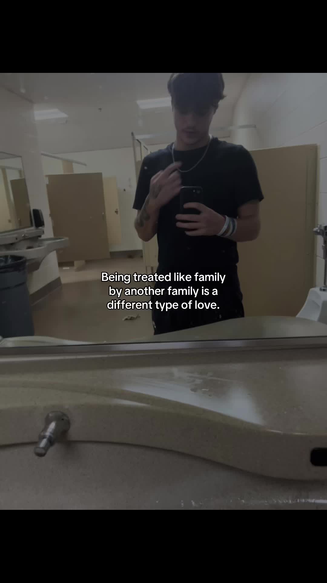 @️
