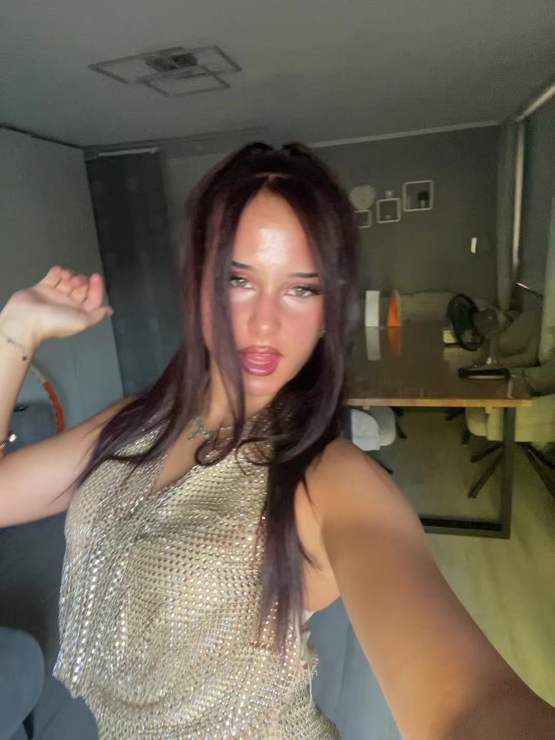 @Vivi