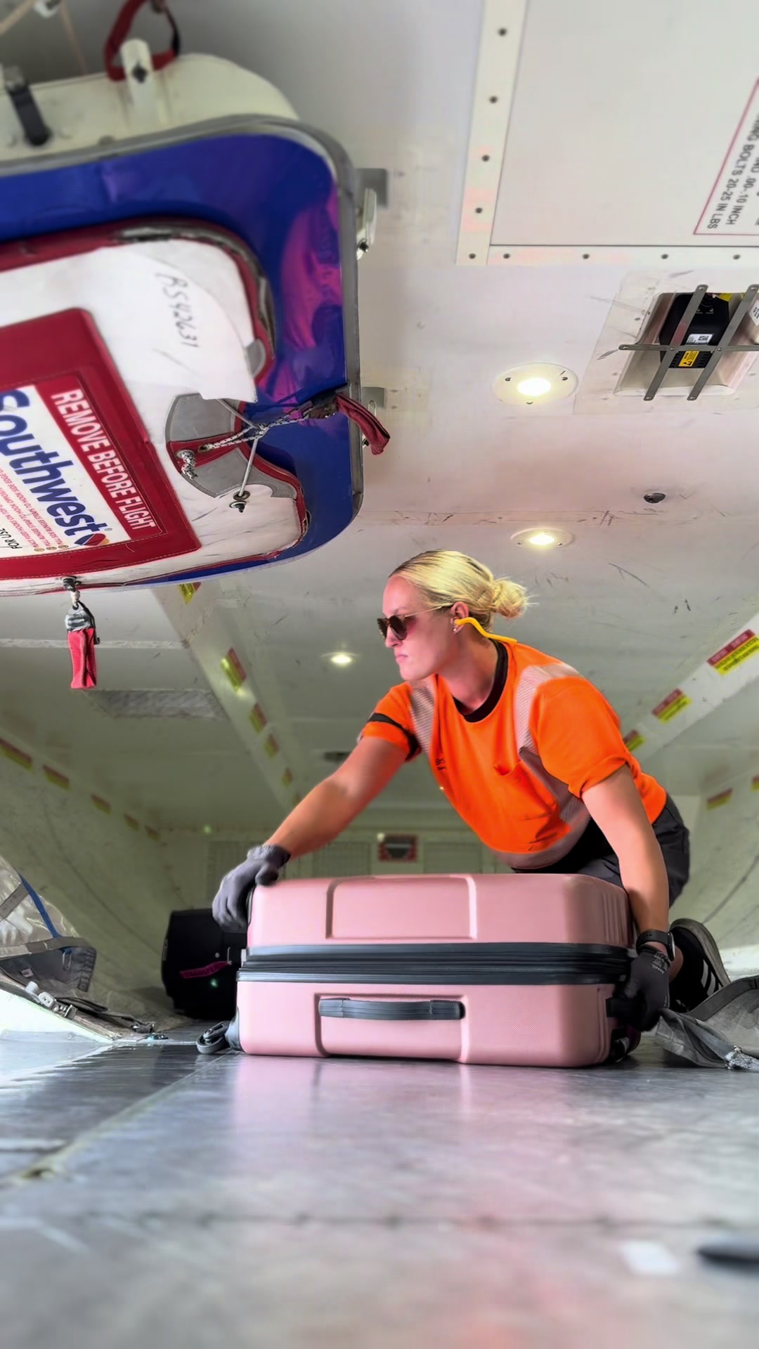 @Hi Vis Blondie ✈️