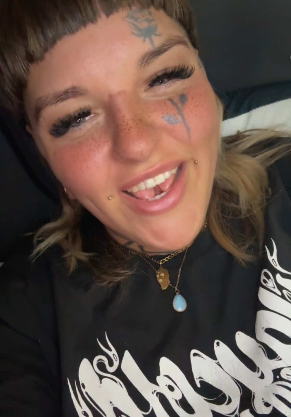 @inksane_annii