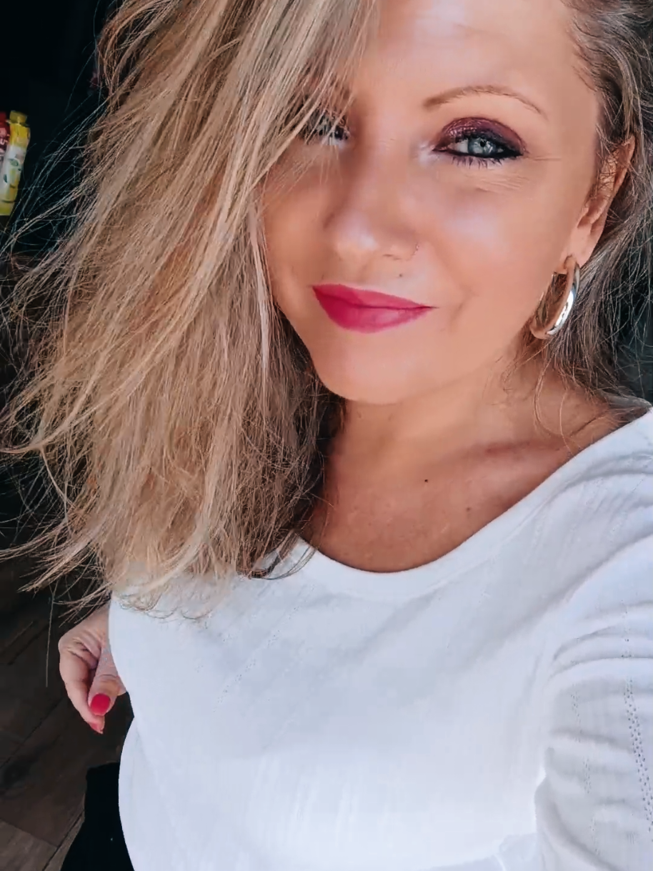 @Mélissa 🦋
