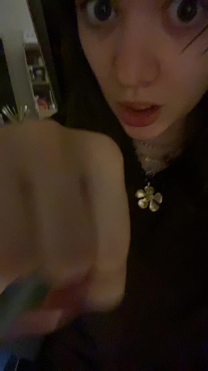@Ava_hlk