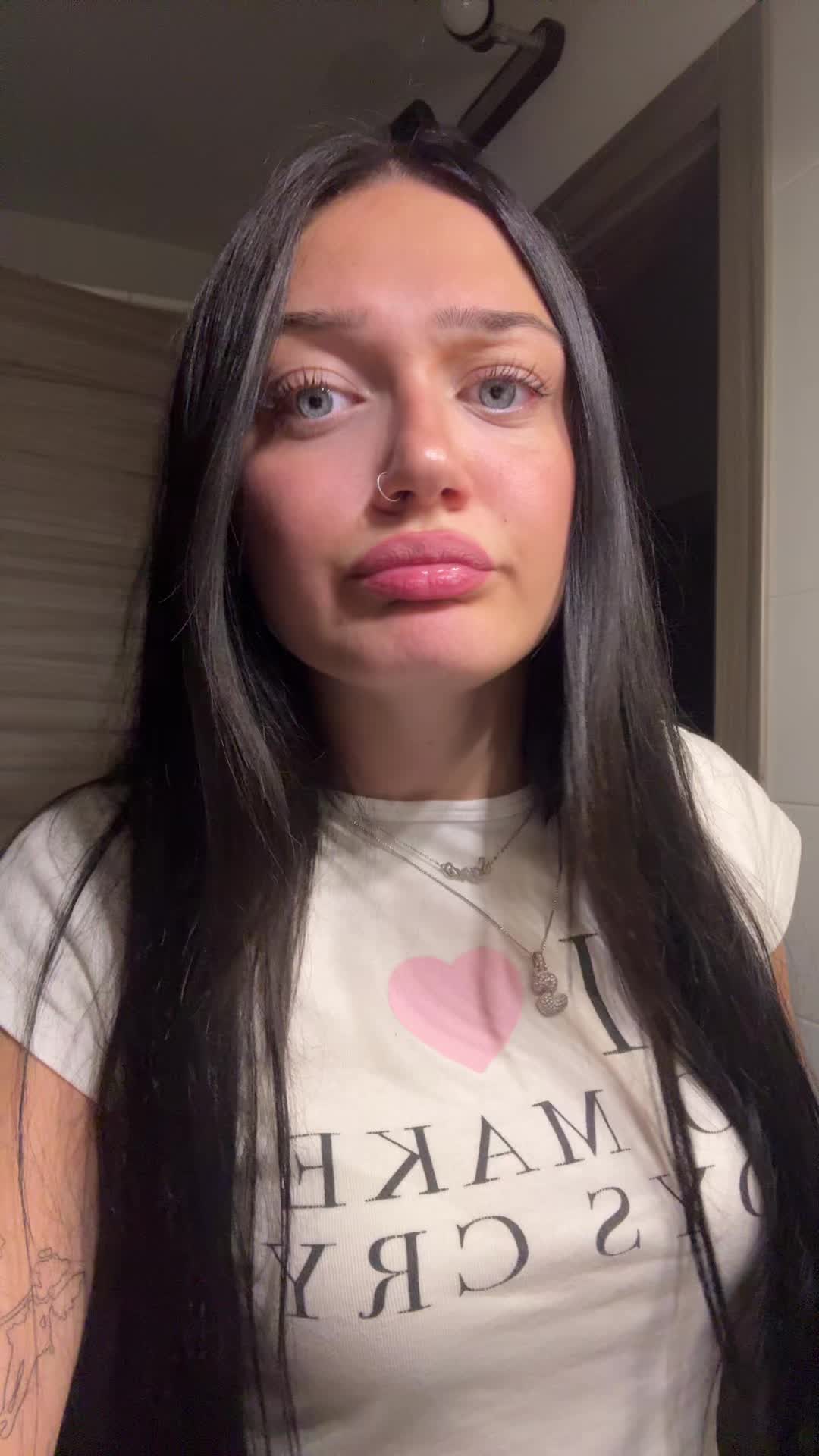 @stillthatsara