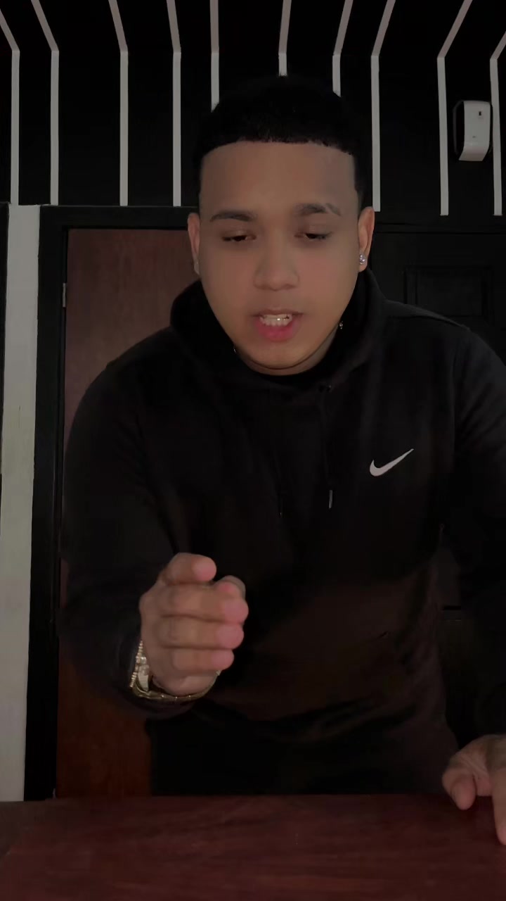 @Daniel Montoya ๐ญ๐ณ๐