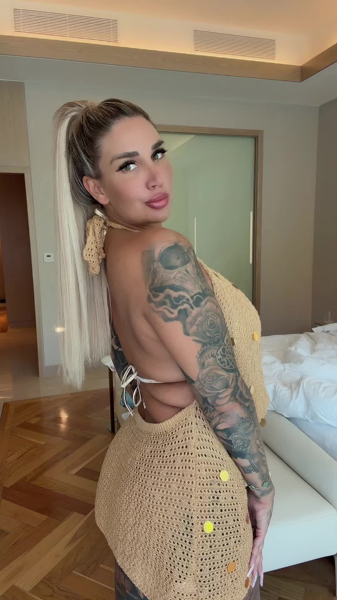 @𝐊𝐚𝐫𝐲 𝐌𝐞𝐥 💛🐝